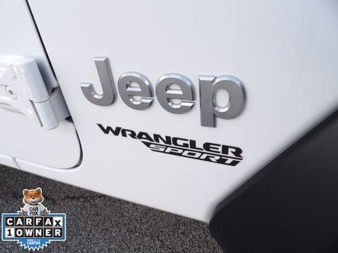 Used 2020 Jeep Wrangler Sport image 18