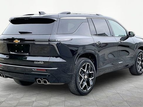 Used 2025 Chevrolet Traverse High Country FWD image 5