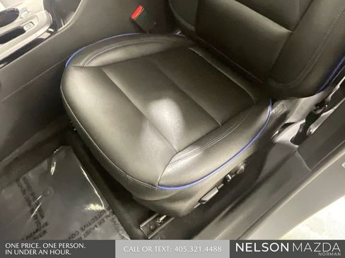 Used 2024 Buick Envista Sport Touring w/ Convenience I Package FWD image 24