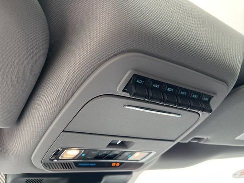 Used 2024 Ford F350 Lariat w/ Lariat Ultimate Package image 34