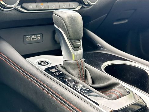 Used 2024 Nissan Altima 2.5 SR image 15