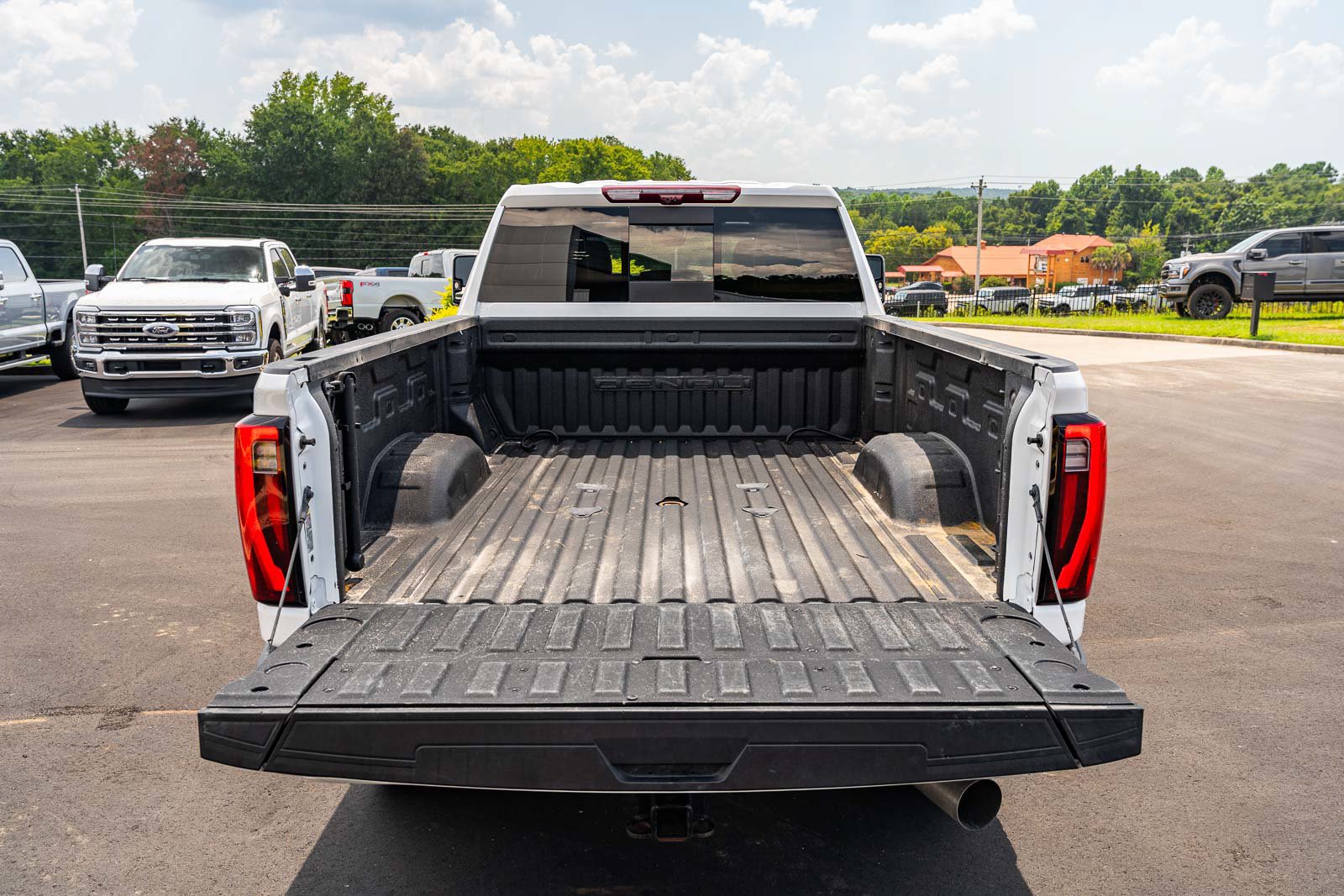 Used 2024 GMC Sierra 2500 Denali Ultimate w/ Max Trailering Package AWD/4WD image 16