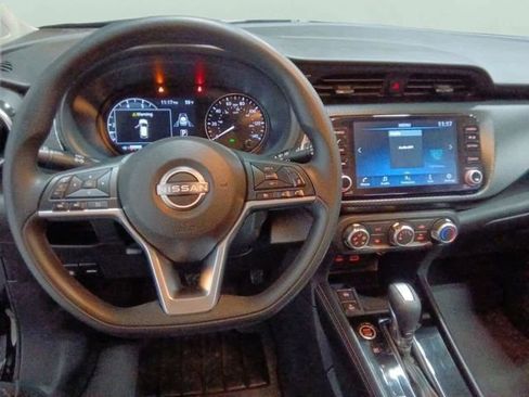 Used 2023 Nissan Kicks SV FWD image 13