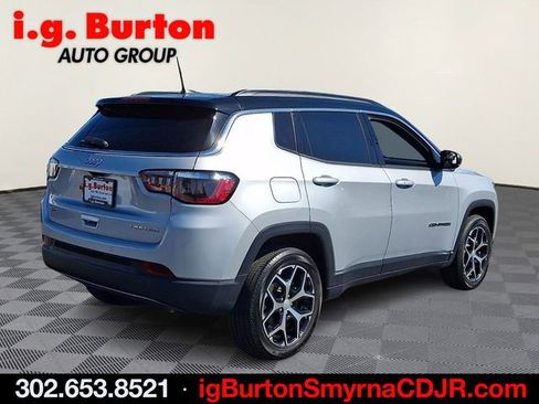 Used 2024 Jeep Compass Limited AWD/4WD image 6