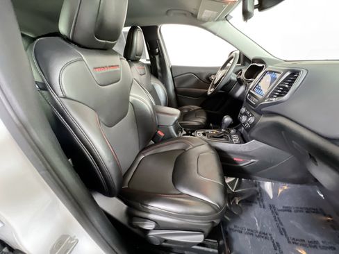 Used 2022 Jeep Cherokee Trailhawk image 26