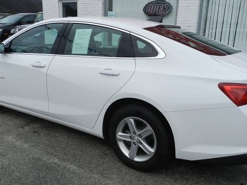 Used 2024 Chevrolet Malibu LS FWD image 8