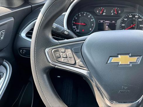 Used 2023 Chevrolet Malibu LT FWD image 18