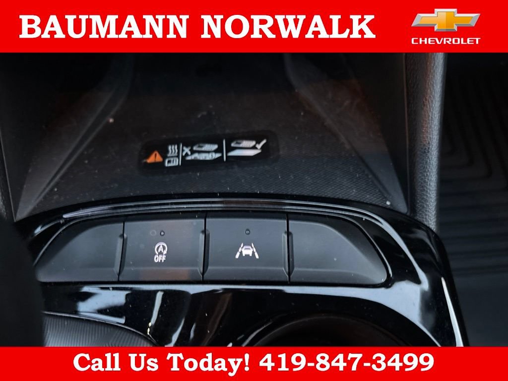 Used 2024 Buick Envista Sport Touring w/ Convenience I Package FWD image 24