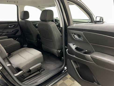 Certified 2018 Chevrolet Traverse LT image 39