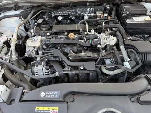 Used 2024 Toyota Corolla LE FWD image 33