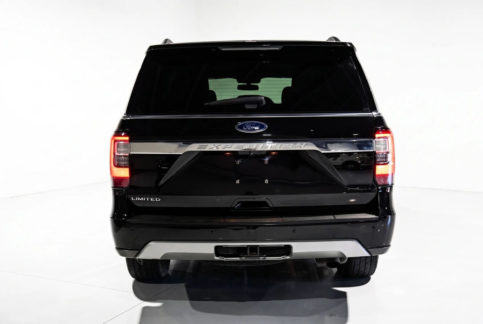 Used 2021 Ford Expedition Limited AWD/4WD image 5