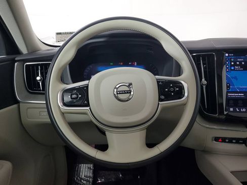 Certified 2024 Volvo XC60 B5 Plus w/ Protection Package AWD/4WD image 18