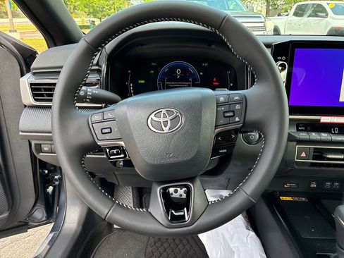 New 2026 Toyota Camry SE FWD image 19