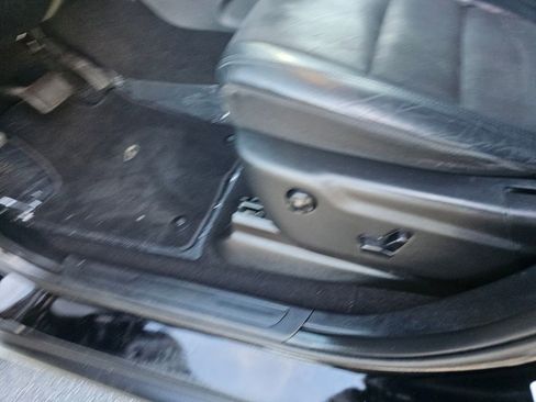 Used 2020 Jeep Grand Cherokee Laredo w/ Laredo X Package image 15