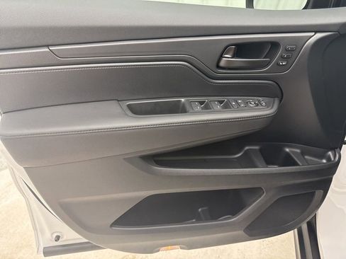 New 2026 Honda Odyssey EX-L image 17
