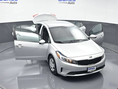 Used 2017 Kia Forte LX FWD image 52