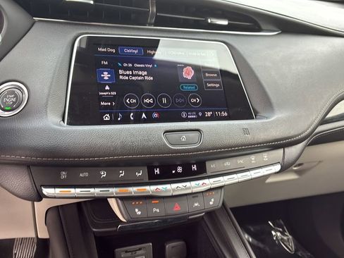 Used 2021 Cadillac XT4 Premium Luxury w/ Cold Weather Package image 9