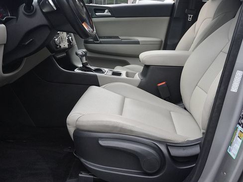 Used 2020 Kia Sportage S AWD/4WD image 26