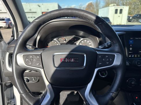 Used 2021 GMC Terrain SLT w/ Infotainment Package II image 19