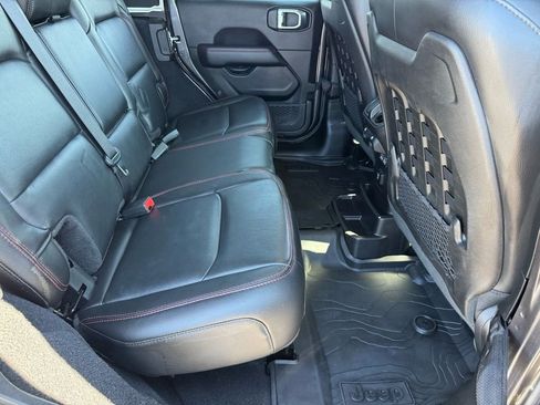 Used 2019 Jeep Wrangler Unlimited Rubicon AWD/4WD image 19