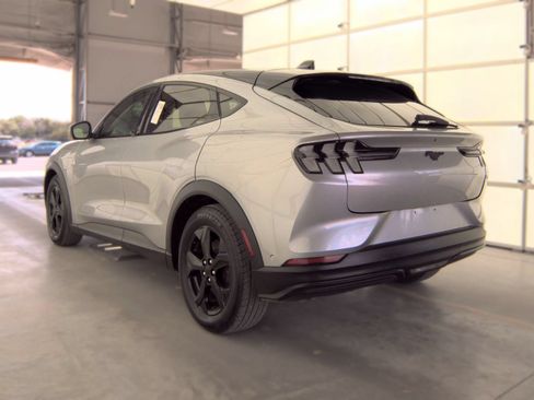 Used 2021 Ford Mustang Mach-E Select w/ Comfort/Technology Package AWD/4WD image 6