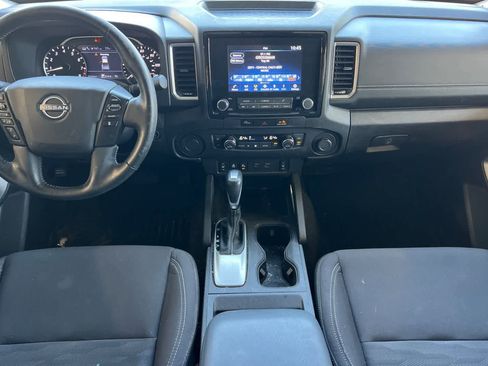 Used 2024 Nissan Frontier SV w/ SV Convenience Package RWD image 4