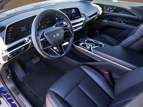 Certified 2025 Cadillac Lyriq Sport image 9