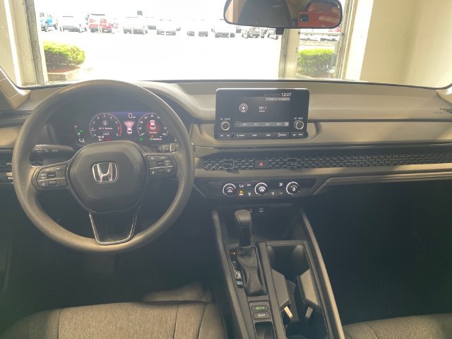 Used 2025 Honda Accord LX image 16