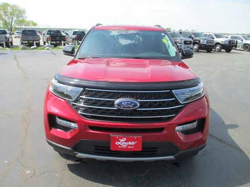 Used 2023 Ford Explorer XLT w/ Equipment Group 202A image 12