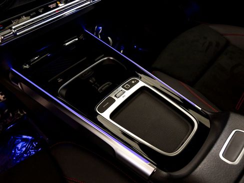 New 2025 Mercedes-Benz GLB 35 AMG 4MATIC image 19