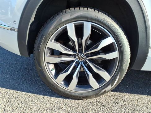 Used 2022 Volkswagen Atlas Cross Sport SEL Premium R-Line image 5