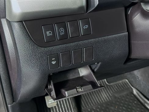 Used 2018 Toyota Highlander XLE image 39