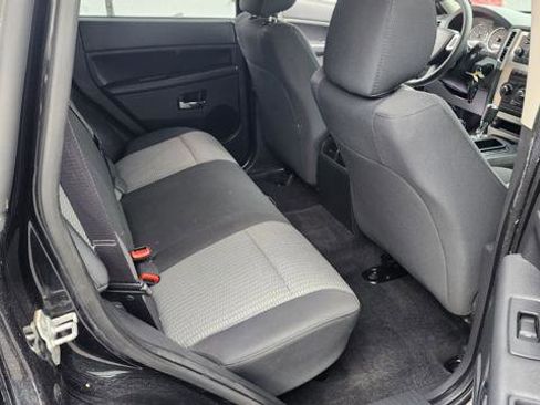 Used 2009 Jeep Grand Cherokee Laredo image 16