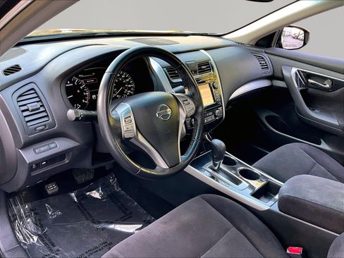 Used 2013 Nissan Altima 2.5 SV w/ 2.5SV Convenience Pkg FWD image 17