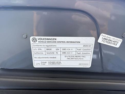 Used 2020 Volkswagen Tiguan SE R-Line image 30