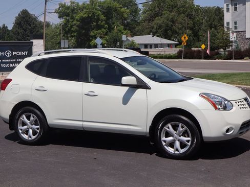 Used 2008 Nissan Rogue SL w/ Premium Pkg AWD/4WD image 2