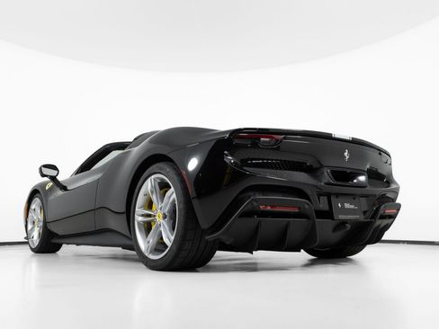 Used 2025 Ferrari 296 GTS RWD image 18
