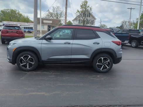 Certified 2023 Chevrolet TrailBlazer RS w/ Sun and Liftgate Package AWD/4WD image 5