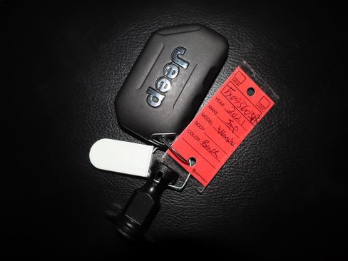 Used 2021 Jeep Wrangler Unlimited Sport AWD/4WD image 43