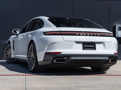 Certified 2026 Porsche Panamera 4 AWD/4WD image 3