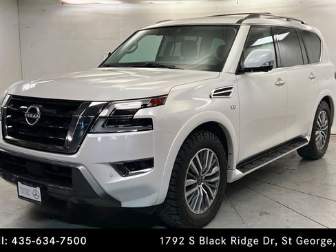 Used 2022 Nissan Armada SL w/ Captain's Chairs Package AWD/4WD image 1
