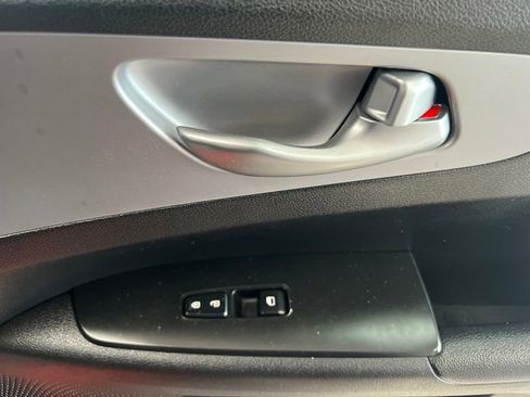 Certified 2023 Kia Forte LXS FWD image 14