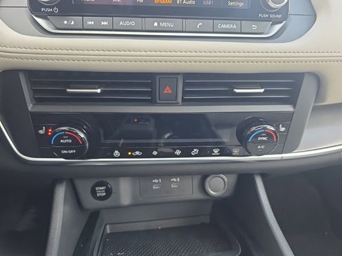 Certified 2026 Nissan Rogue SV w/ SV Premium Package image 24