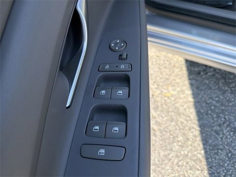 Used 2021 Hyundai Elantra SE image 24