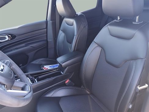 Certified 2023 Jeep Compass Altitude w/ Convenience Group image 21