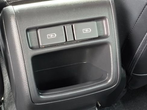 Used 2022 Honda Accord Sport image 11
