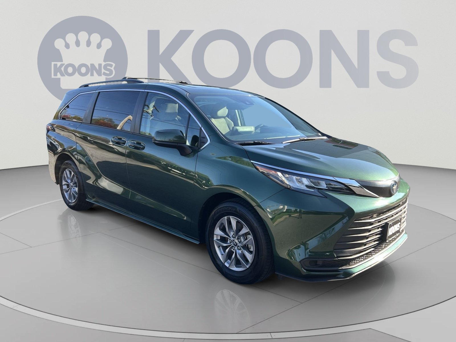 Used 2022 Toyota Sienna LE w/ LE Plus Package AWD/4WD image 10