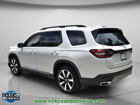 Used 2023 Honda Pilot Elite image 8