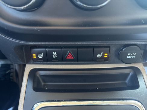 Used 2015 Jeep Patriot Latitude image 21