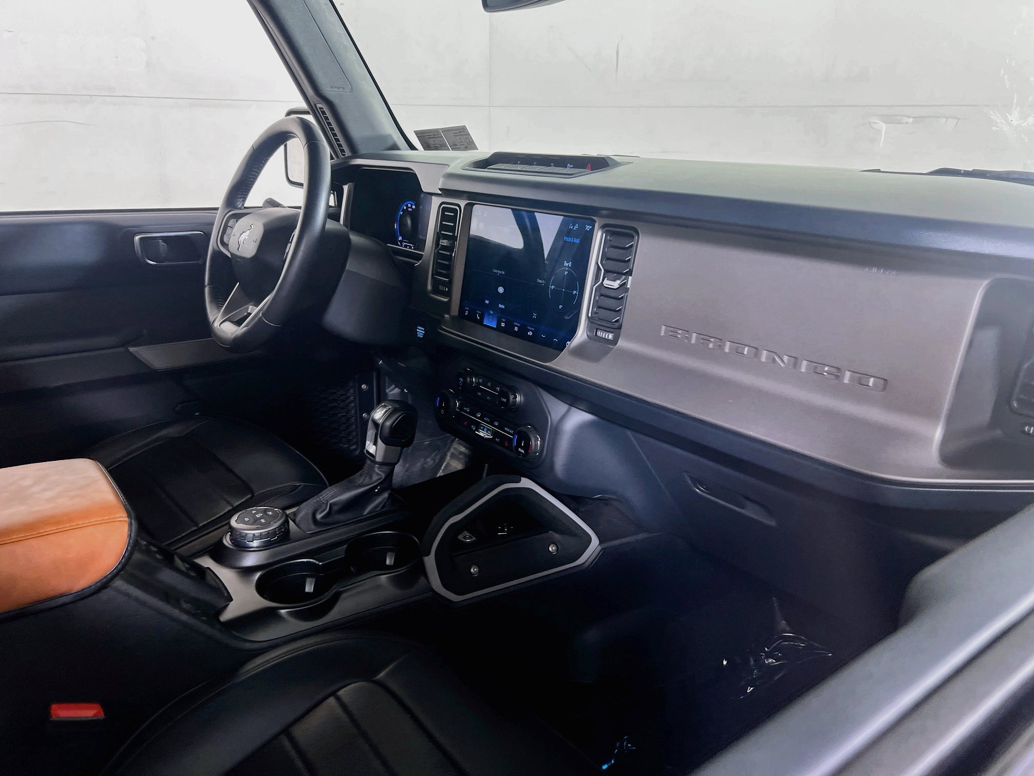 Used 2022 Ford Bronco Outer Banks w/ Sasquatch Package AWD/4WD image 28